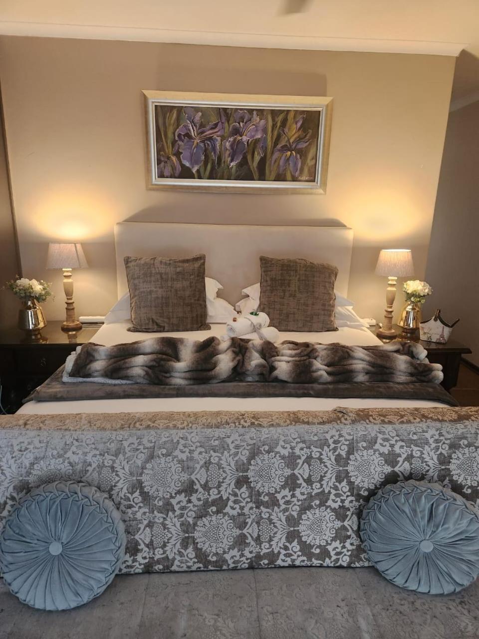 Hillton Manor Guest House Richards Bay Exterior foto
